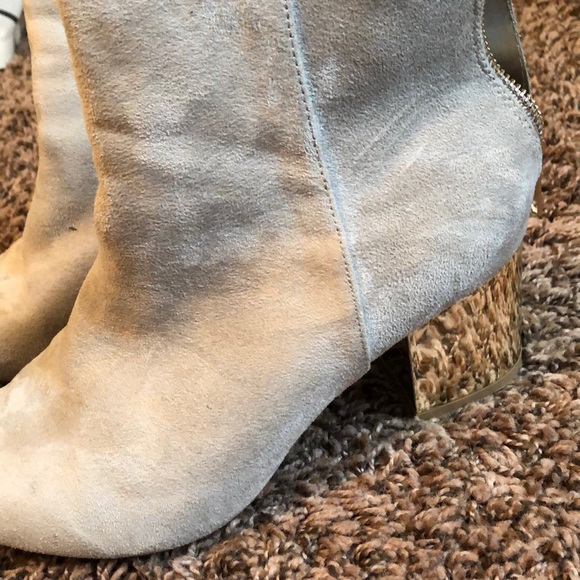 Fun boots - Picture 2 of 4